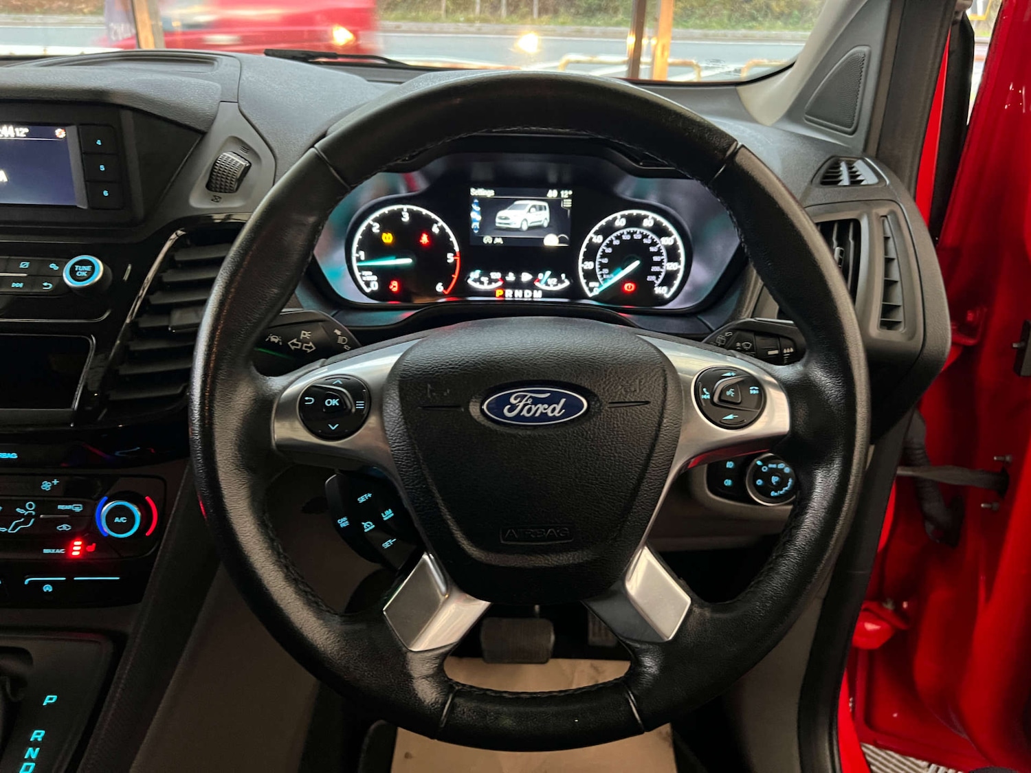 Used Ford Grand Tourneo Connect 2020 for sale - 76601578: Photo 12