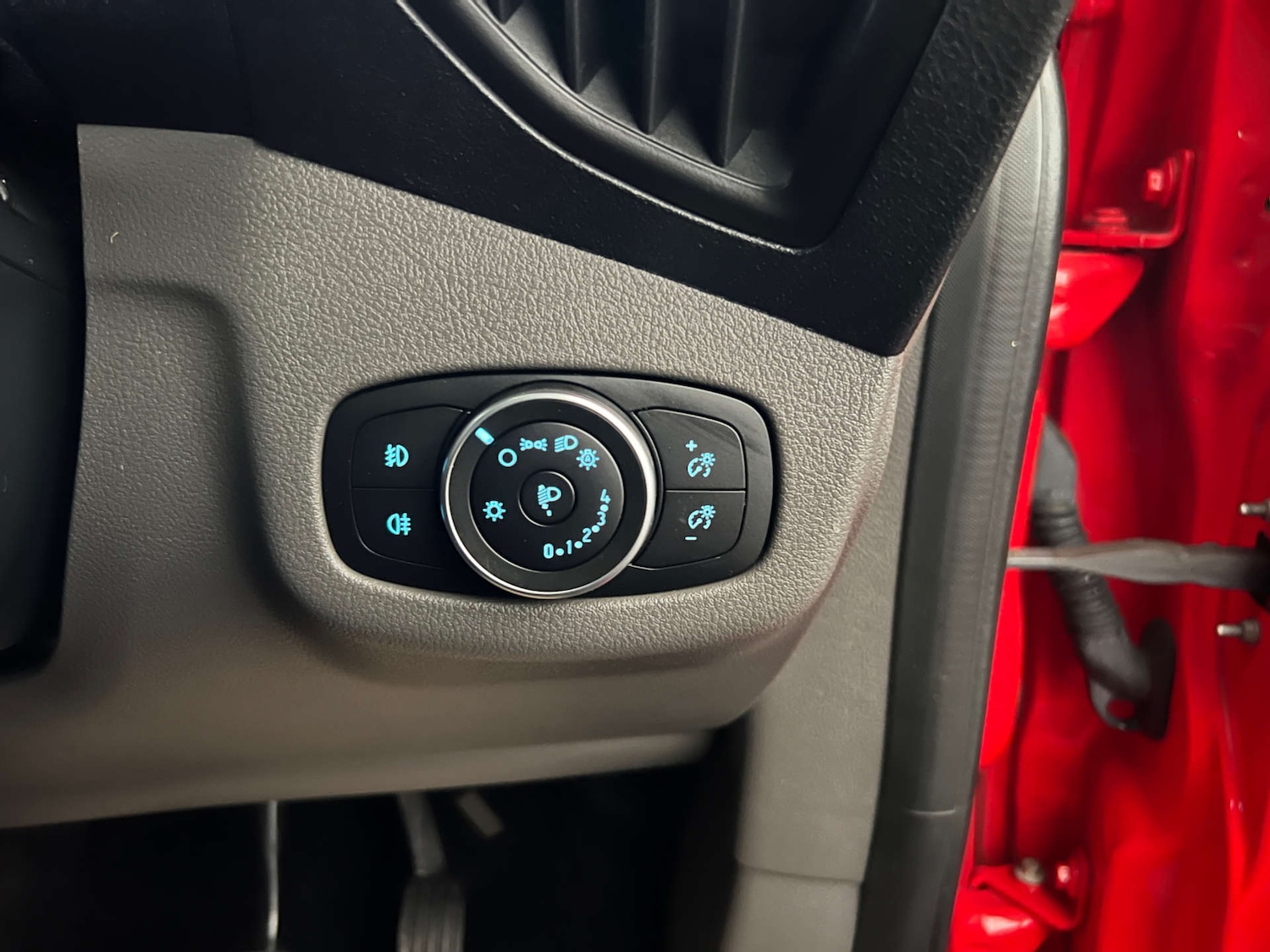 Used Ford Grand Tourneo Connect 2020 for sale - 76601578: Photo 13