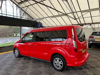 Used Ford Grand Tourneo Connect 2020 for sale - 76601578: Photo