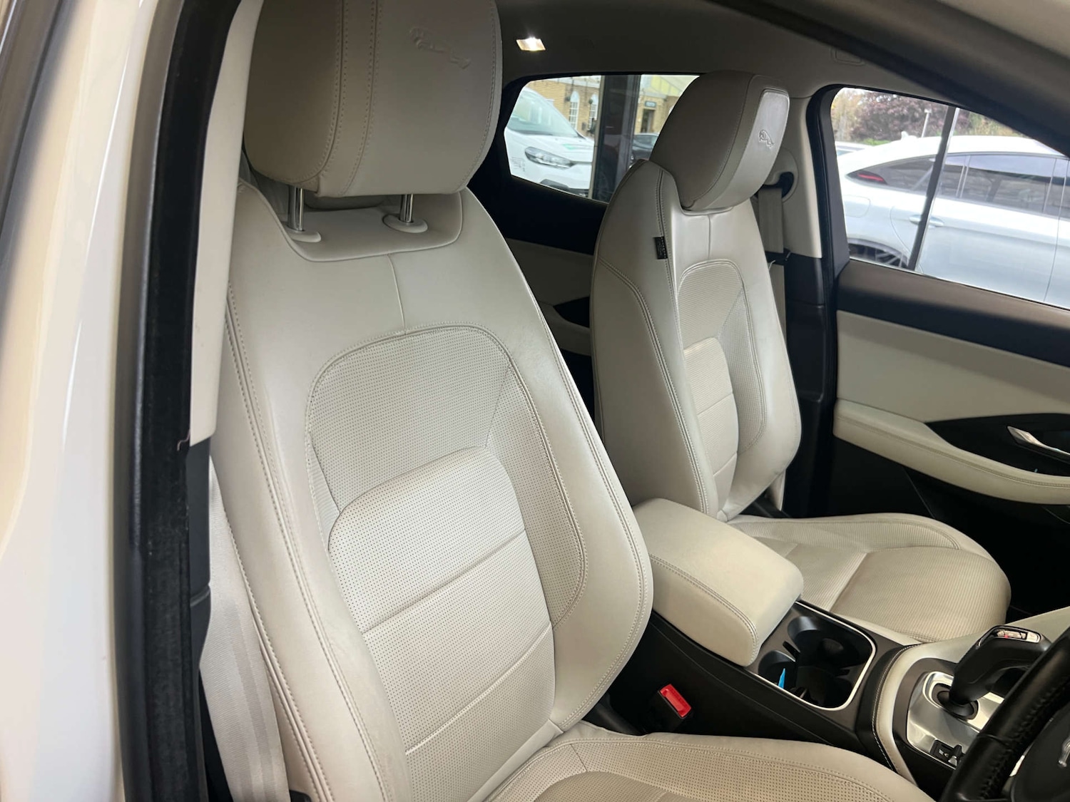 Used Jaguar E-Pace 2018 for sale - 76097136: Photo 15