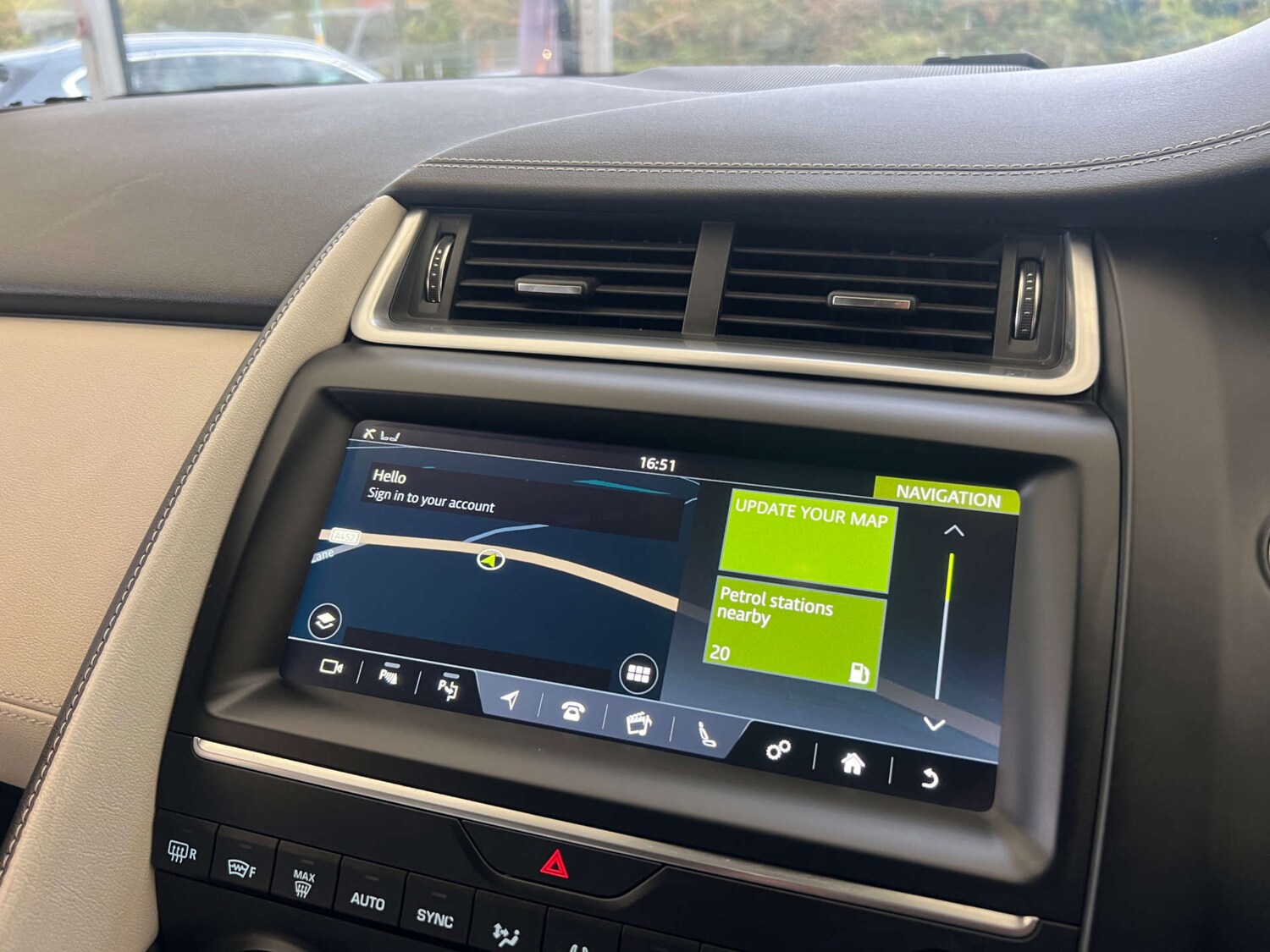 Used Jaguar E-Pace 2018 for sale - 76097136: Photo 25