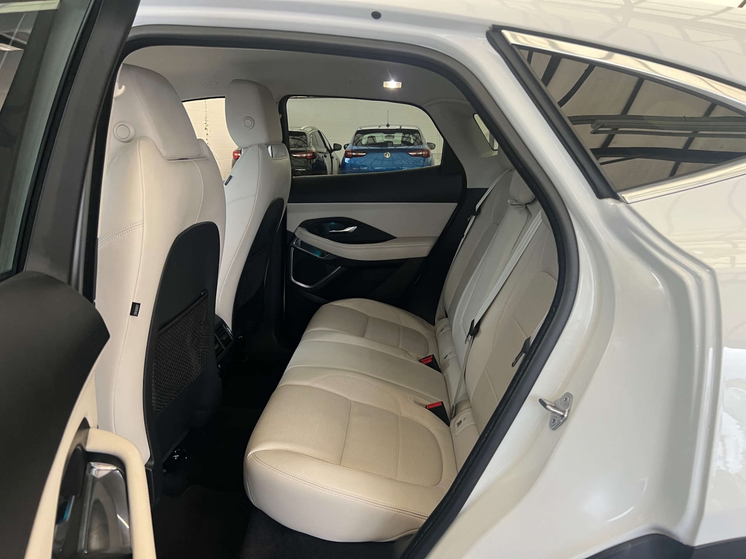 Used Jaguar E-Pace 2018 for sale - 76097136: Photo 32