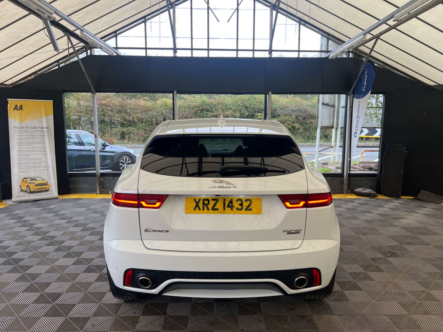 Used Jaguar E-Pace 2018 for sale - 76097136: Photo 7