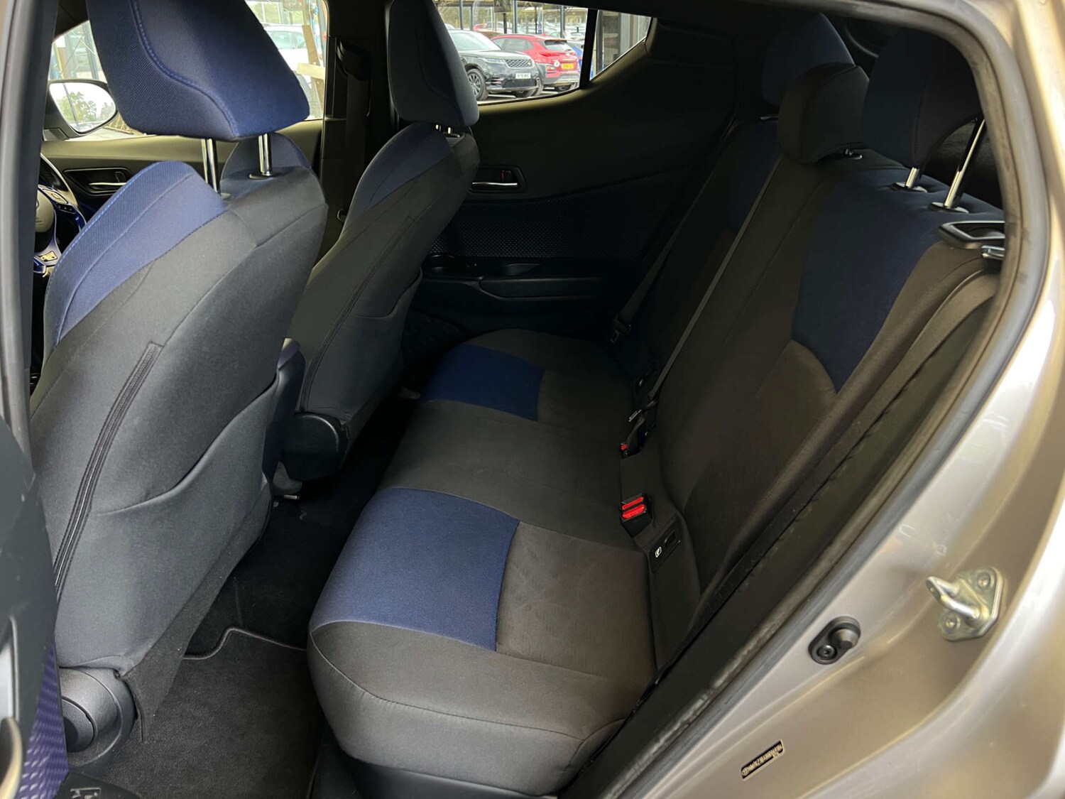 Used Toyota C-HR 2017 for sale - 77821720: Photo 24