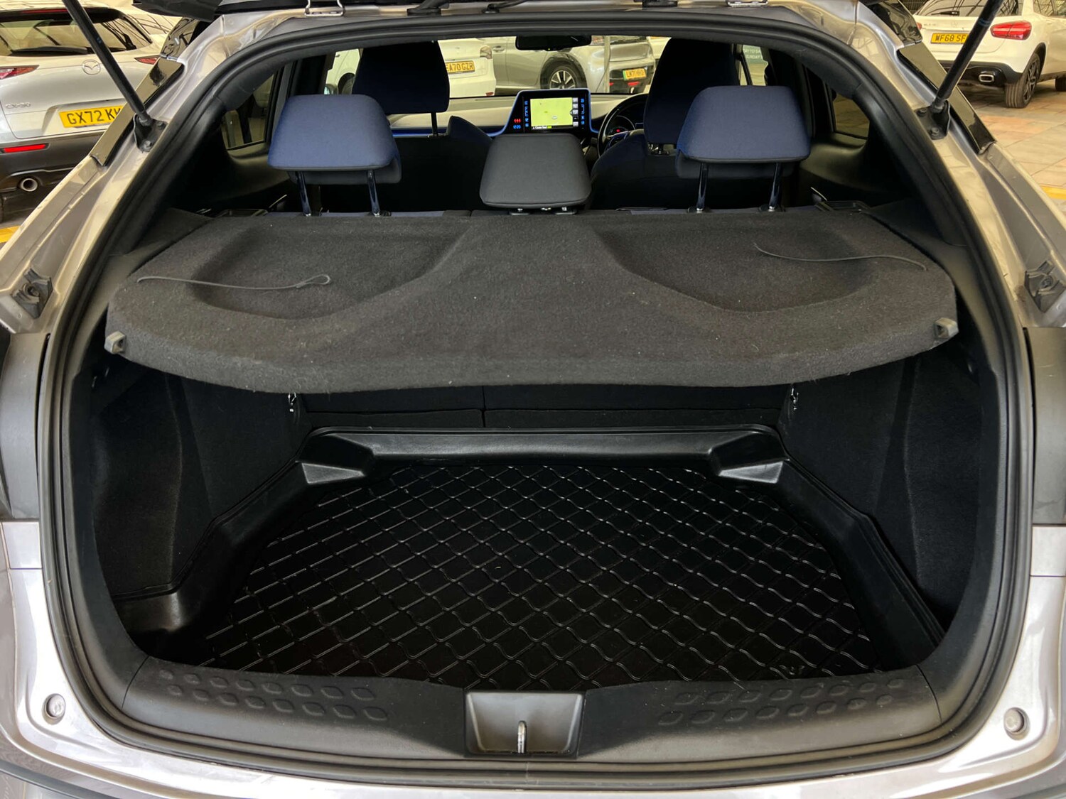 Used Toyota C-HR 2017 for sale - 77821720: Photo 25