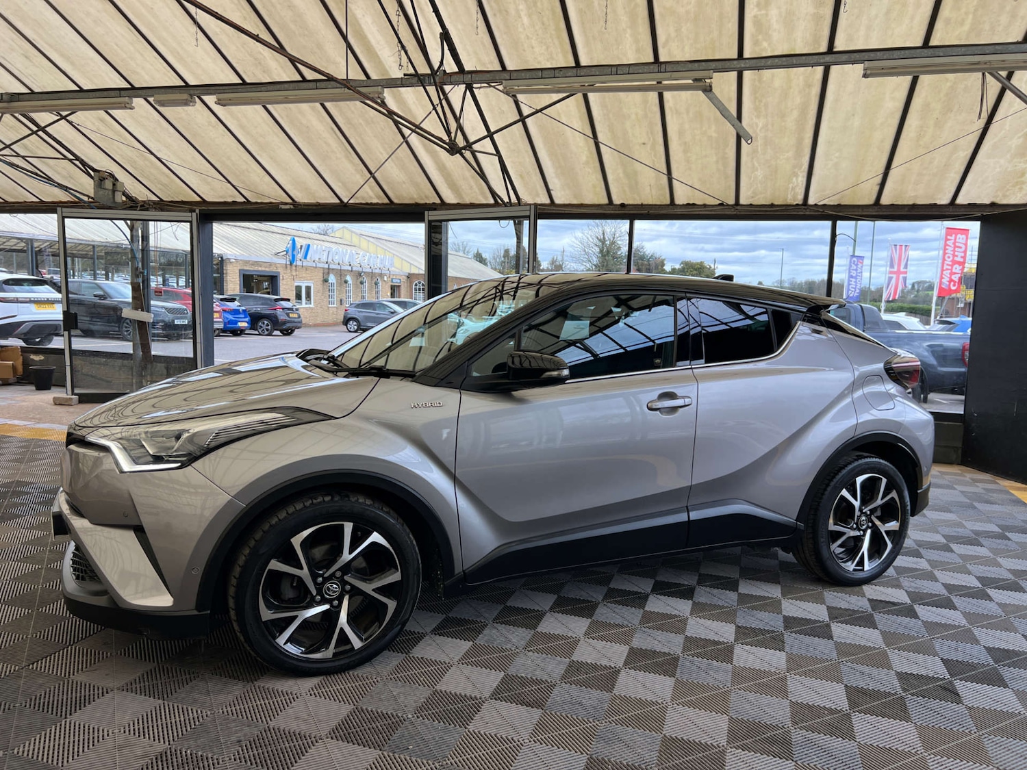 Used Toyota C-HR 2017 for sale - 77821720: Photo 5