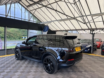Used Land Rover Discovery Sport 2020 for sale - 75604462: Photo