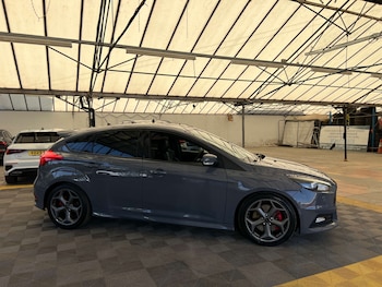 Used Ford Focus 2017 for sale - 79407386: Photo