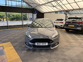 Used Ford Focus 2017 for sale - 79407386: Photo