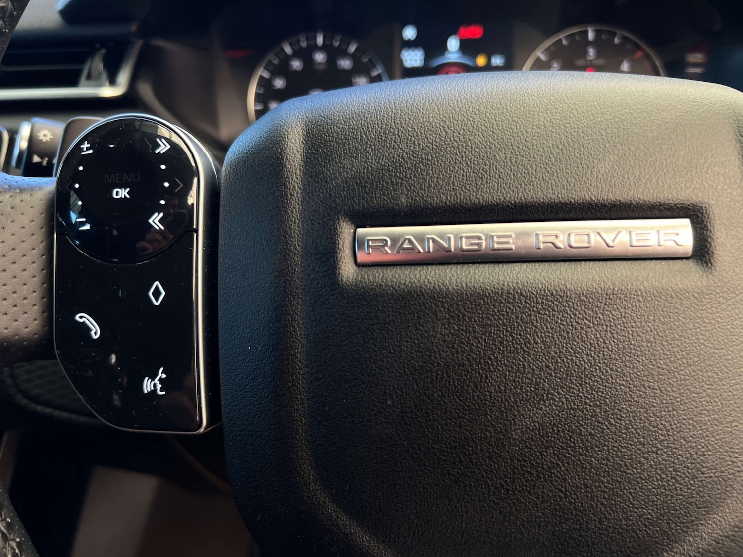 Used Land Rover Range Rover Velar 2019 for sale - 77357542: Photo 12