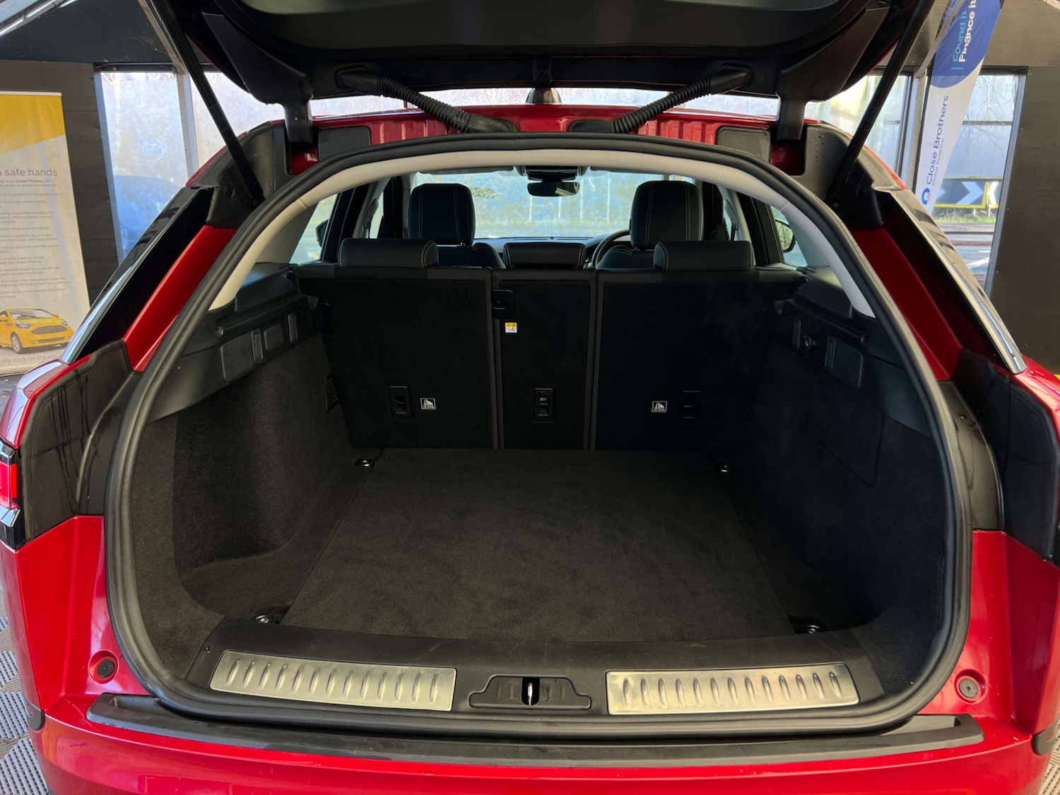 Used Land Rover Range Rover Velar 2019 for sale - 77357542: Photo 26