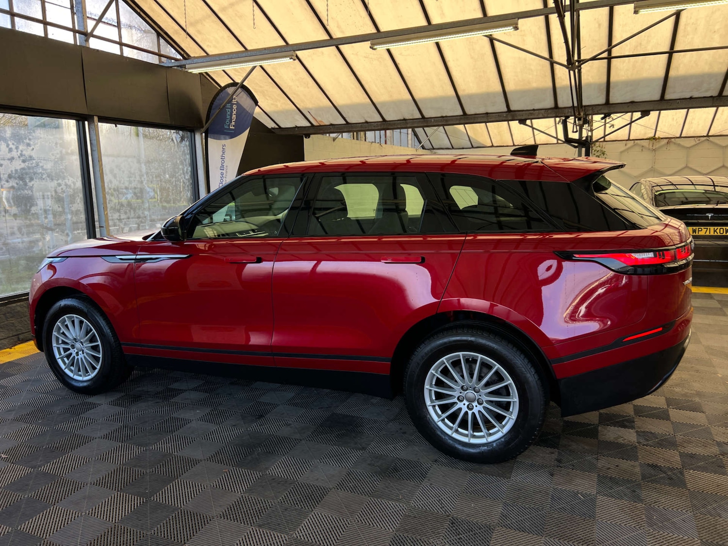Used Land Rover Range Rover Velar 2019 for sale - 77357542: Photo 5
