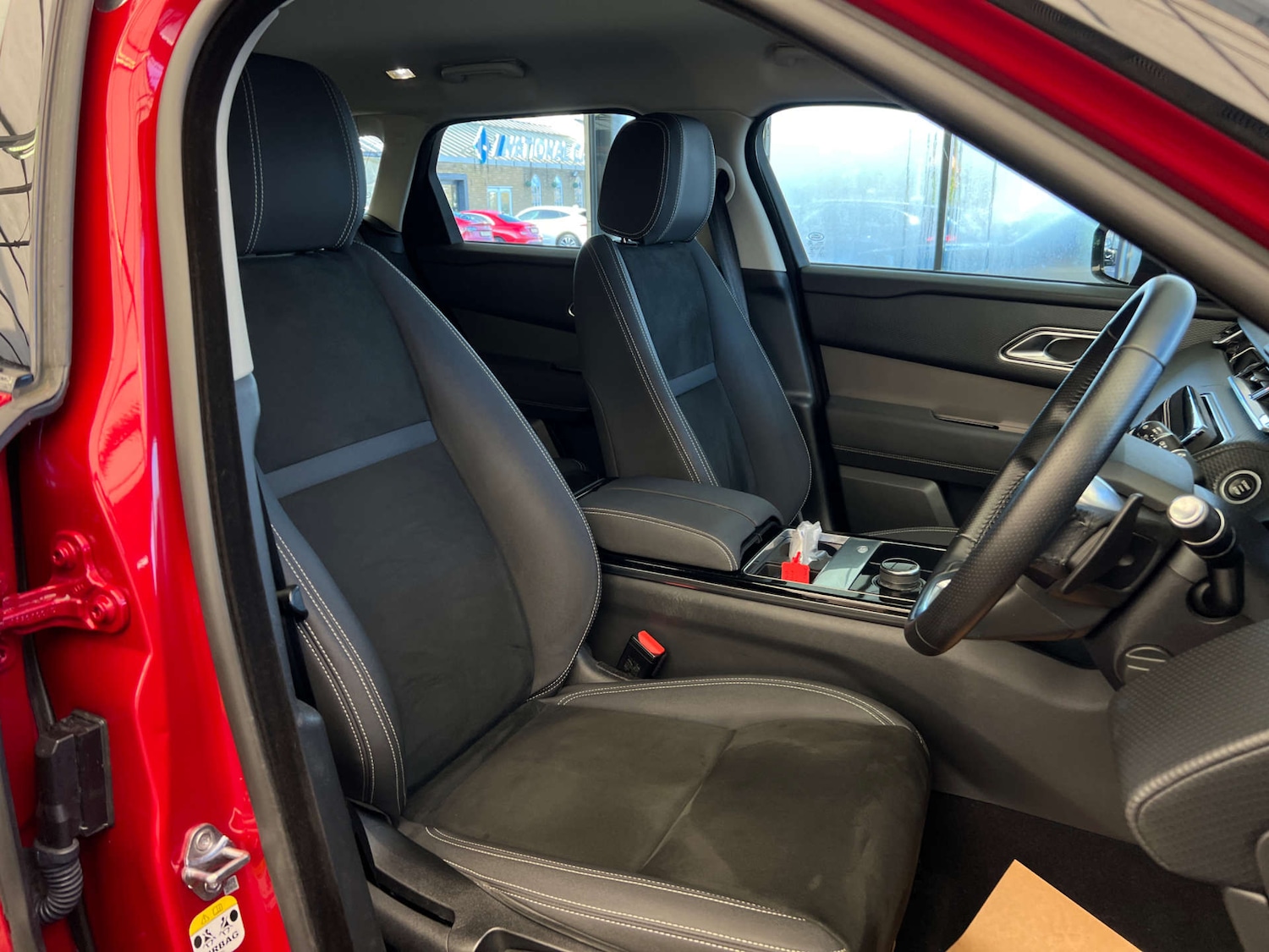 Used Land Rover Range Rover Velar 2019 for sale - 77357542: Photo 8