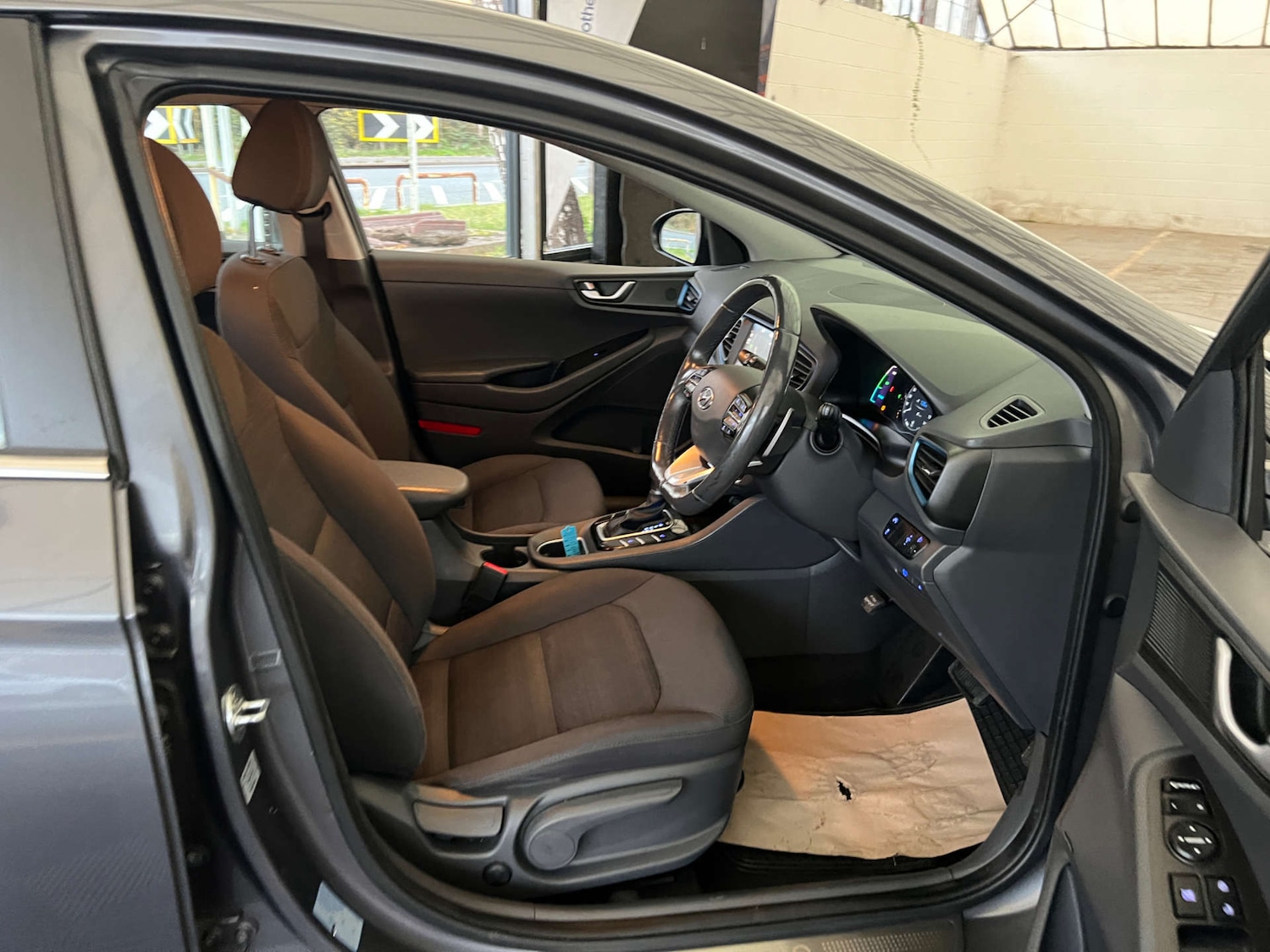 Used Hyundai IONIQ 2018 for sale - 76453801: Photo 9