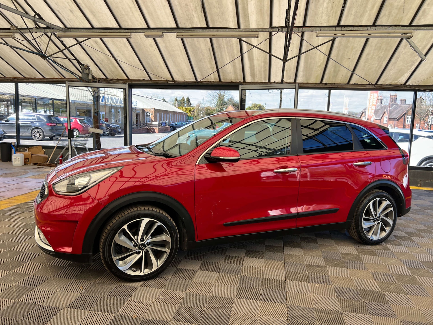 Used Kia Niro 2018 for sale - 78125386: Photo 5