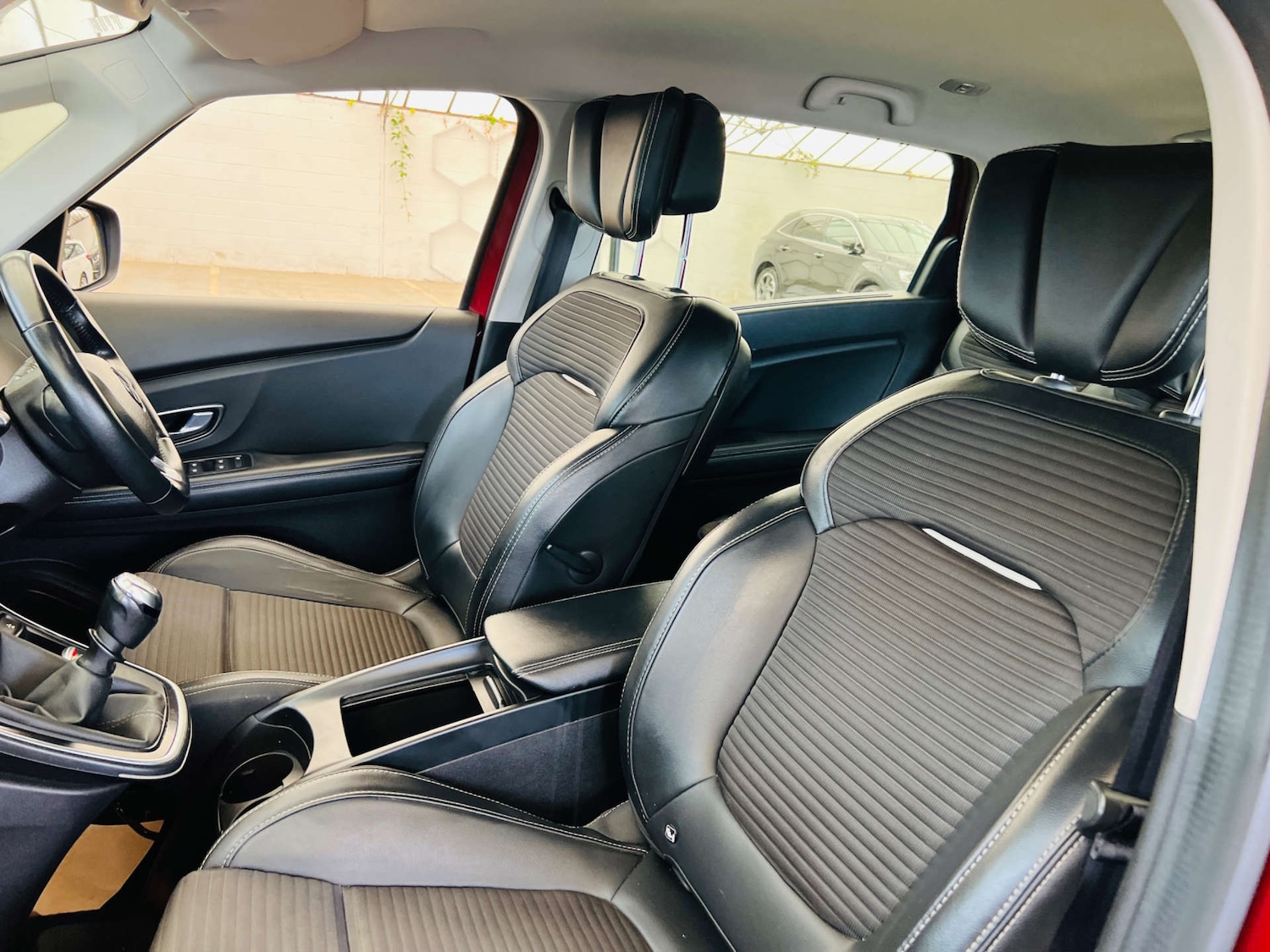 Used Renault Grand Scenic 2018 for sale - 78201073: Photo 20