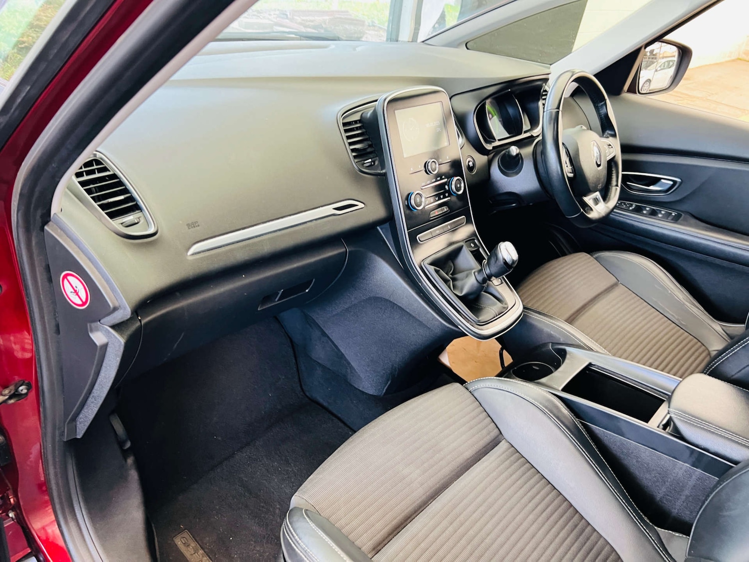 Used Renault Grand Scenic 2018 for sale - 78201073: Photo 21