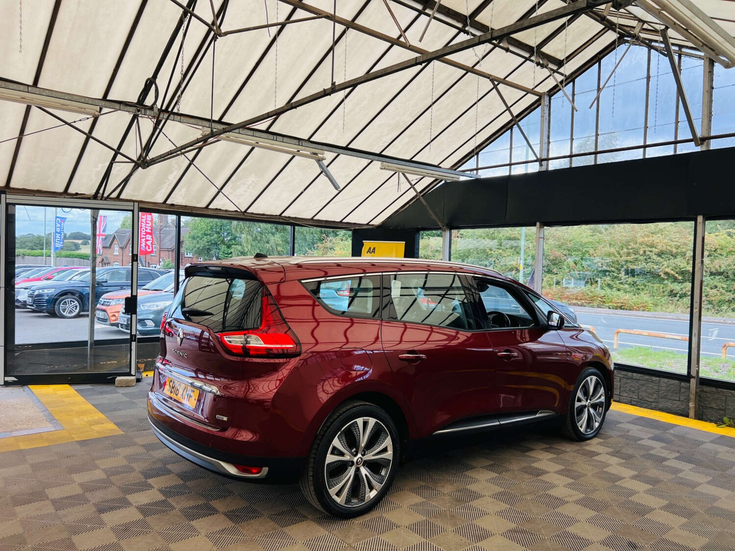 Used Renault Grand Scenic 2018 for sale - 78201073: Photo 9