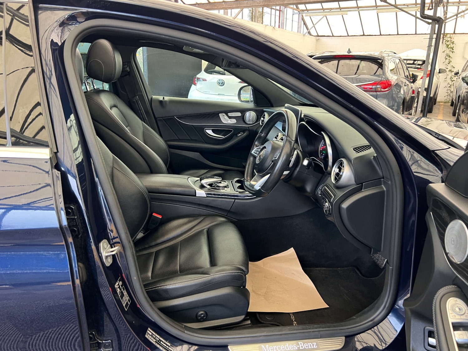 Used Mercedes-Benz C Class 2017 for sale - 76861655: Photo 8