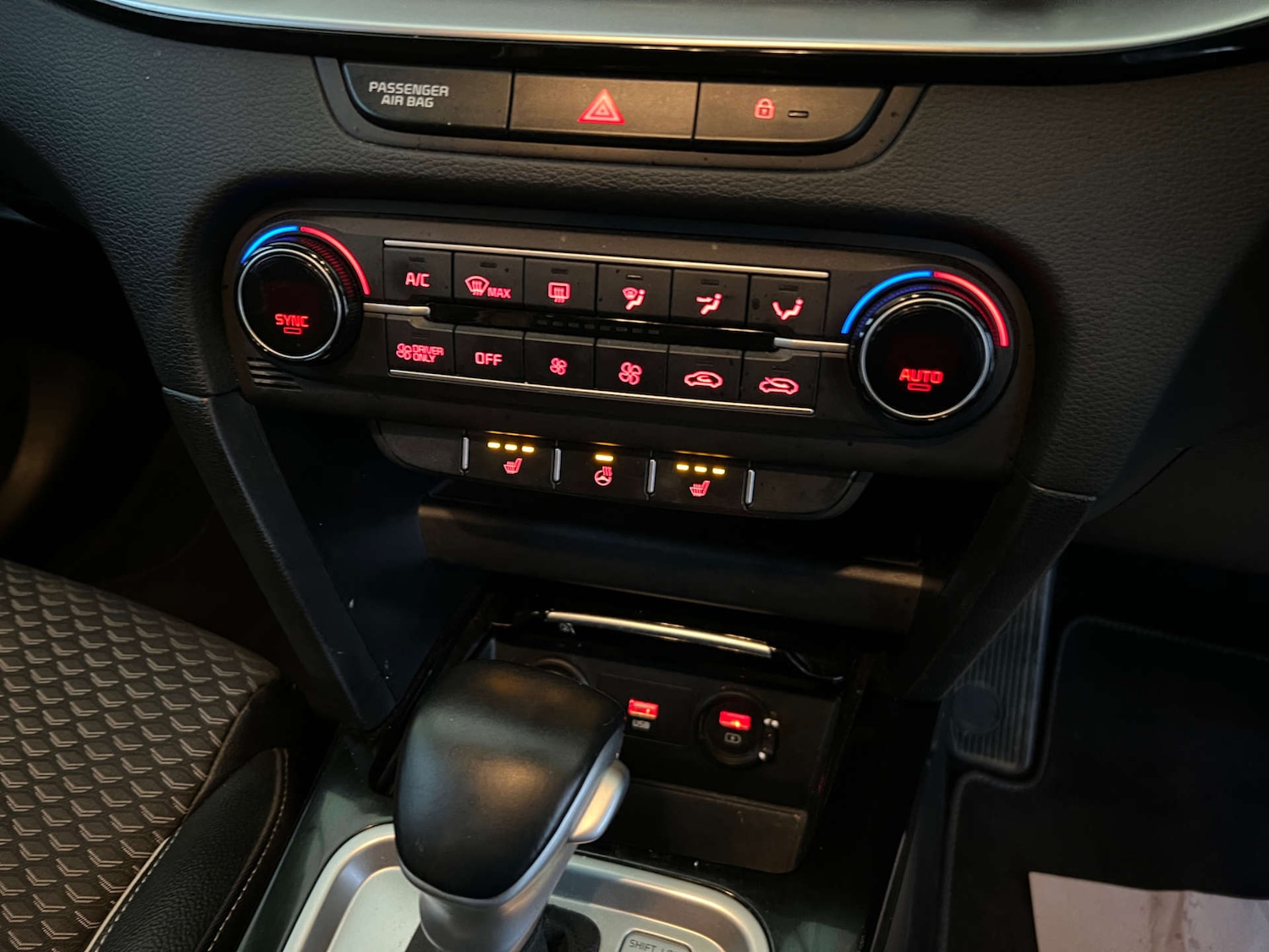 Used Kia XCeed 2022 for sale - 77022638: Photo 16