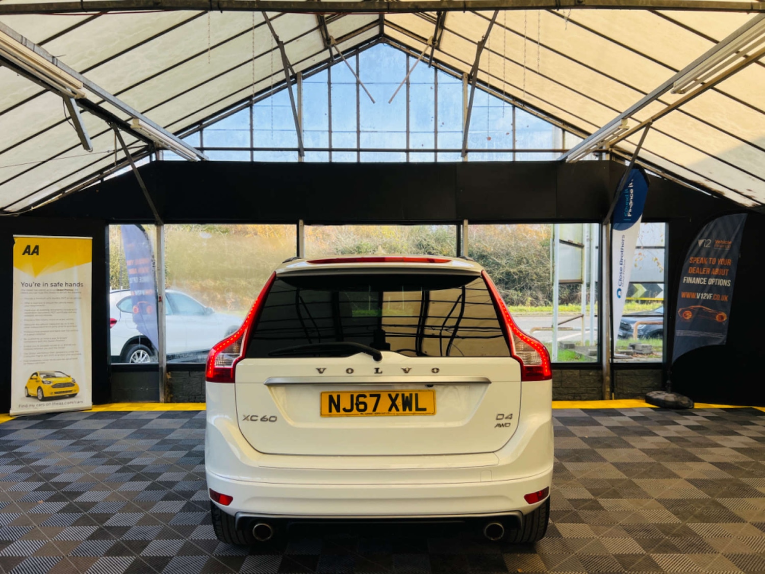 Used Volvo XC60 2017 for sale - 77964805: Photo 8