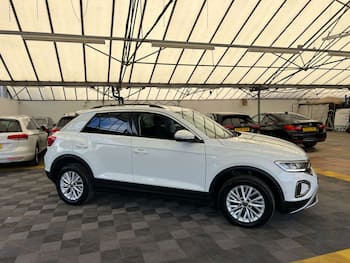 Used Volkswagen T-Roc 2023 for sale - 79844825: Photo