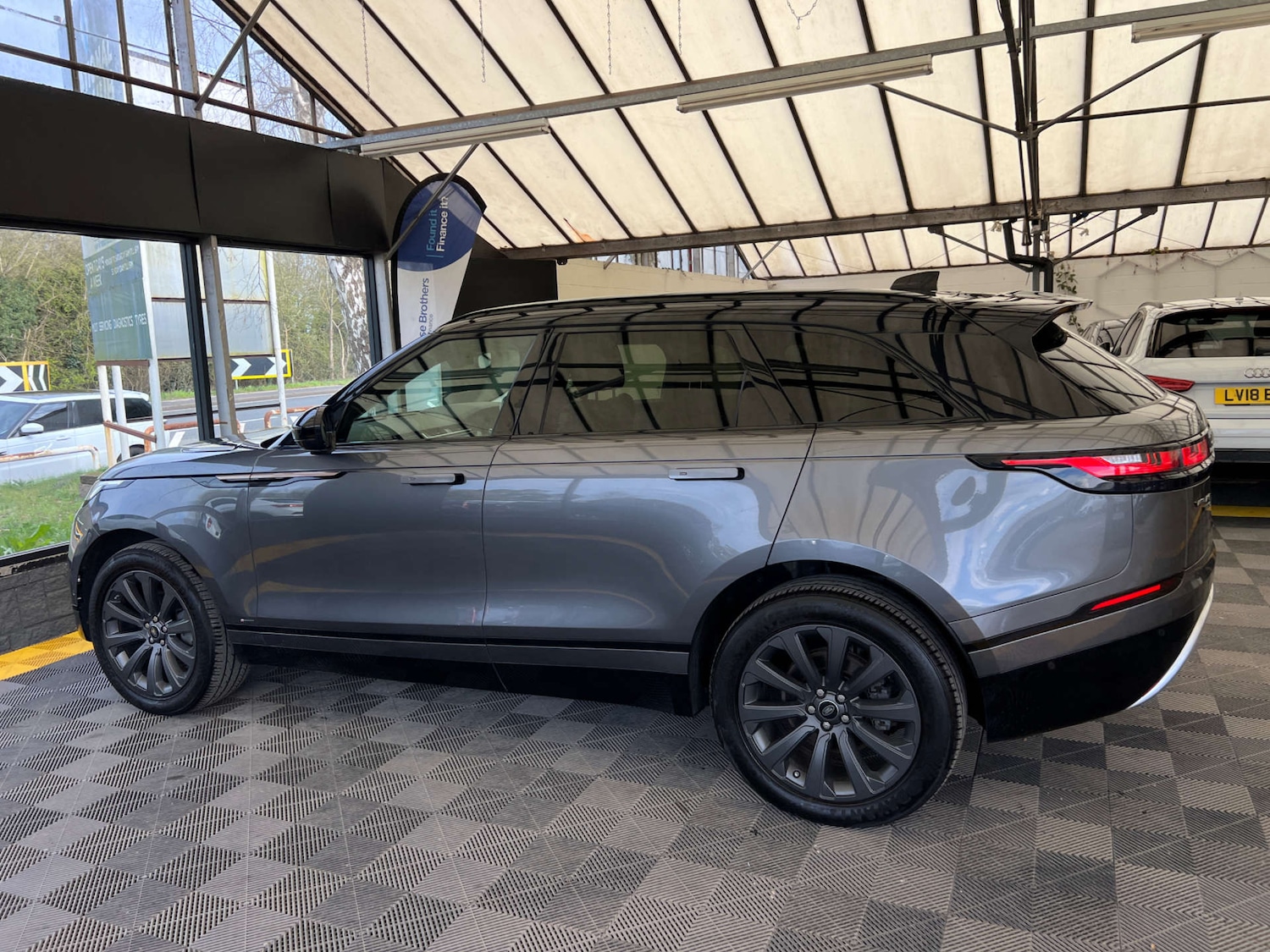 Used Land Rover Range Rover Velar 2019 for sale - 78032014: Photo 7