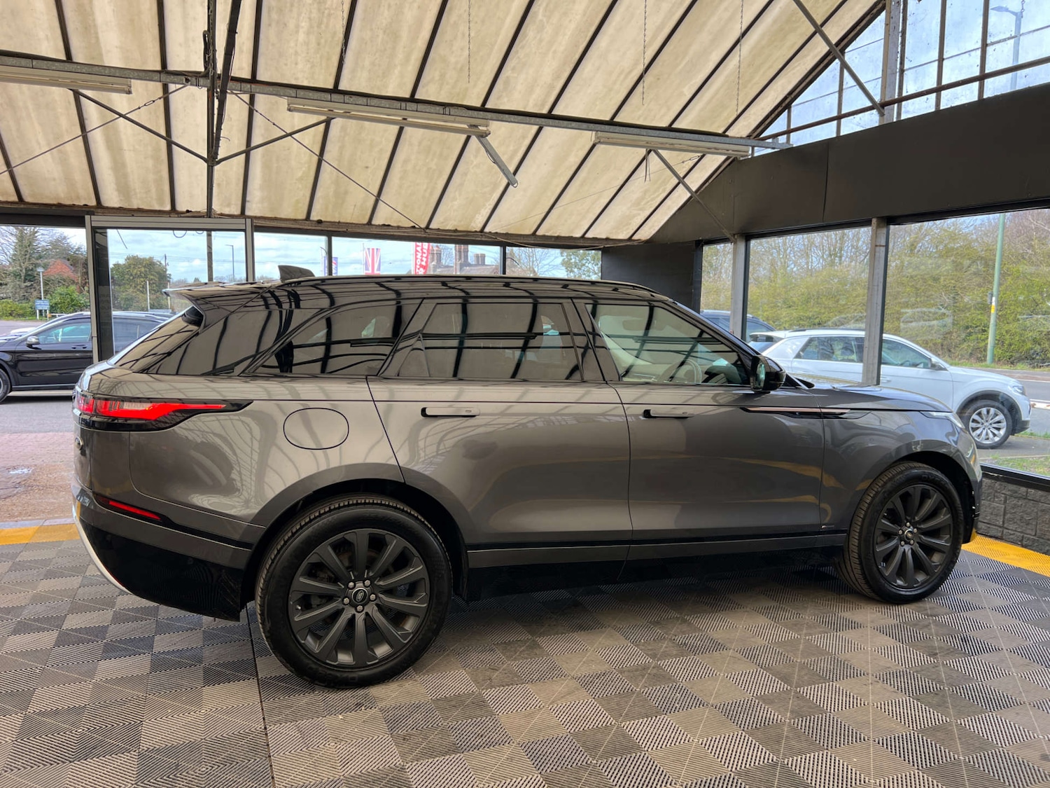 Used Land Rover Range Rover Velar 2019 for sale - 78032014: Photo 9