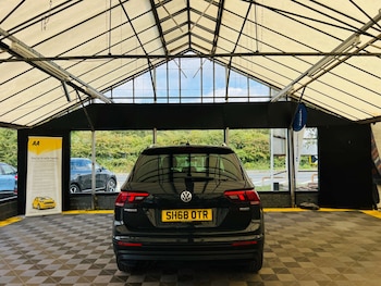 Used Volkswagen Tiguan 2018 for sale - 75470107: Photo