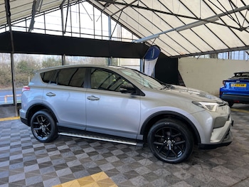 Used Toyota RAV4 2018 for sale - 77628807: Photo