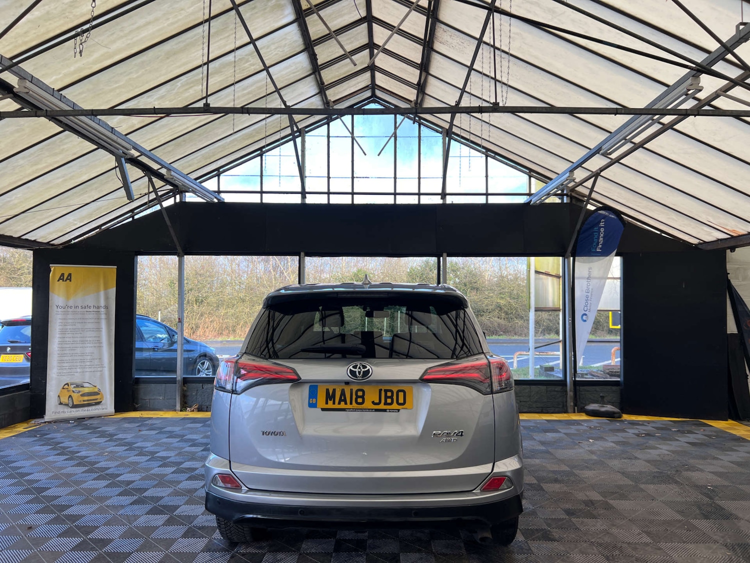 Used Toyota RAV4 2018 for sale - 77628807: Photo 8