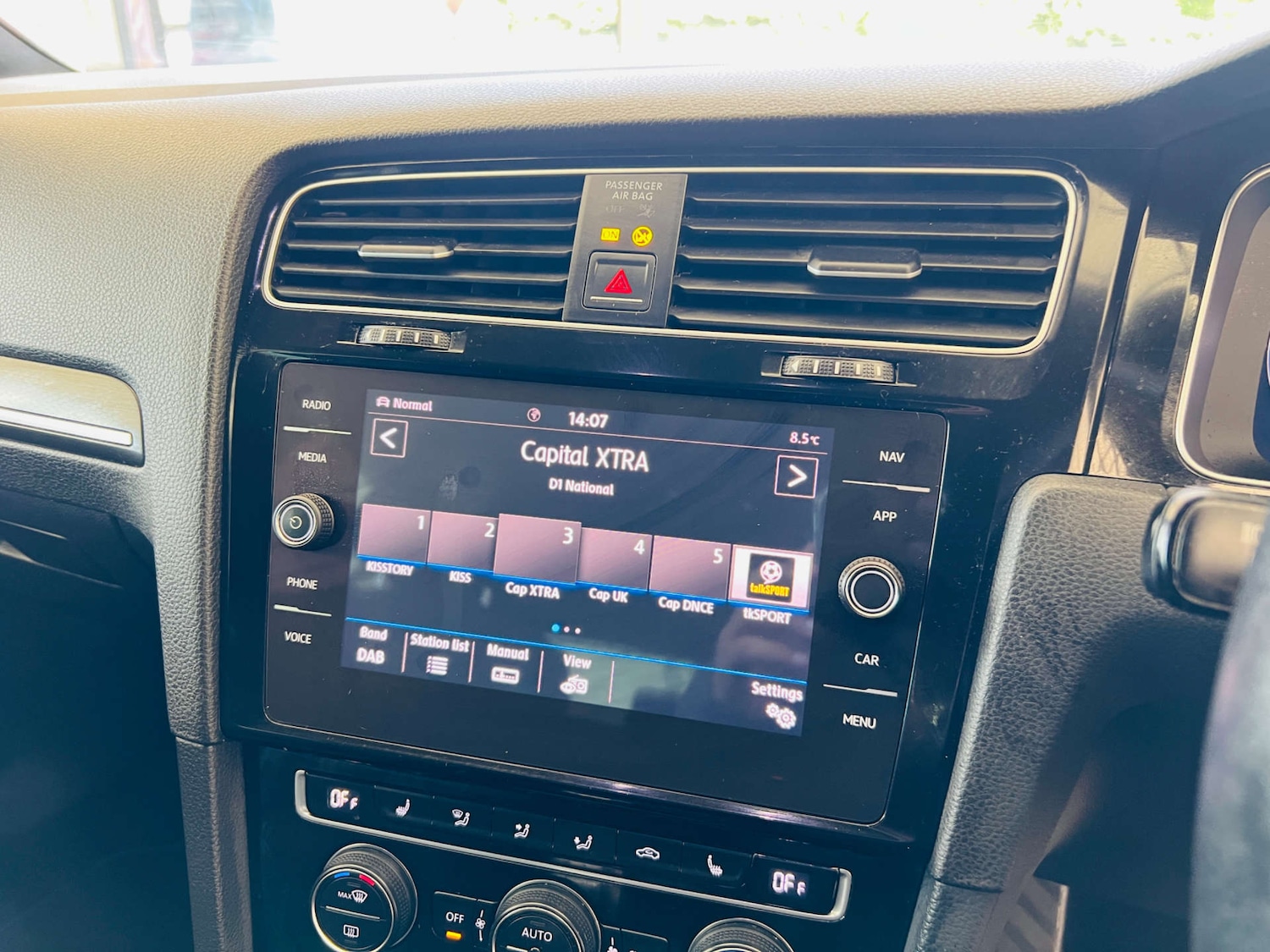 Used Volkswagen Golf 2017 for sale - 76711706: Photo 14