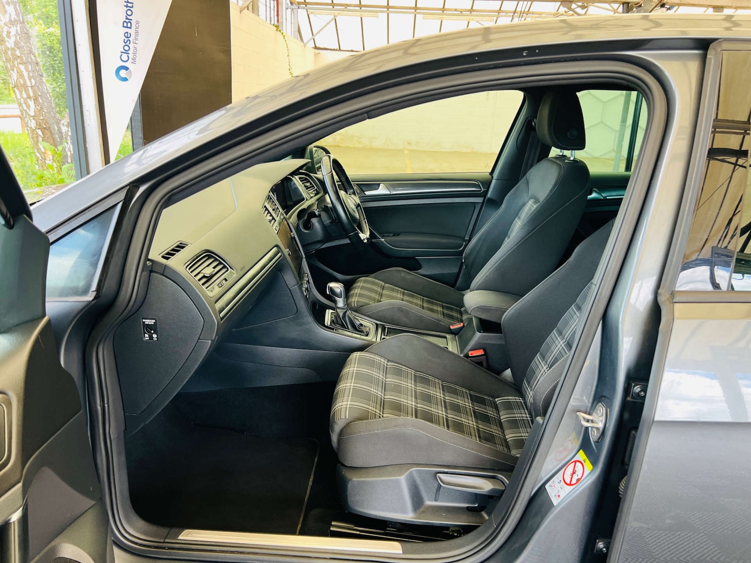 Used Volkswagen Golf 2017 for sale - 76711706: Photo 19