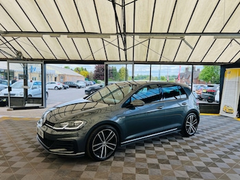 Used Volkswagen Golf 2017 for sale - 76711706: Photo