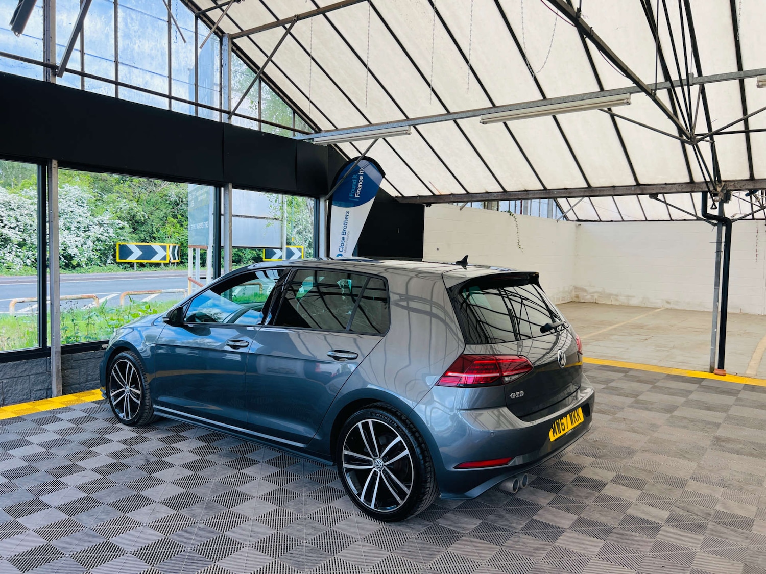 Used Volkswagen Golf 2017 for sale - 76711706: Photo 4