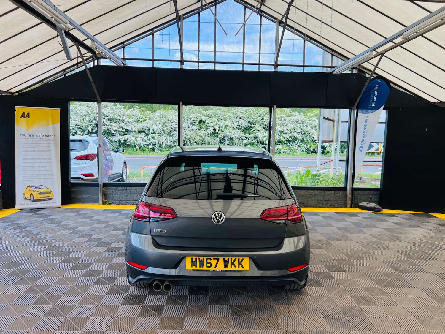 Used Volkswagen Golf 2017 for sale - 76711706: Photo 5