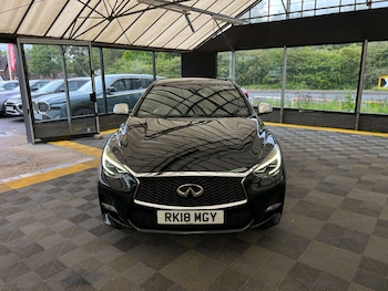 Used Infiniti Q30 2018 for sale - 78633809: Photo