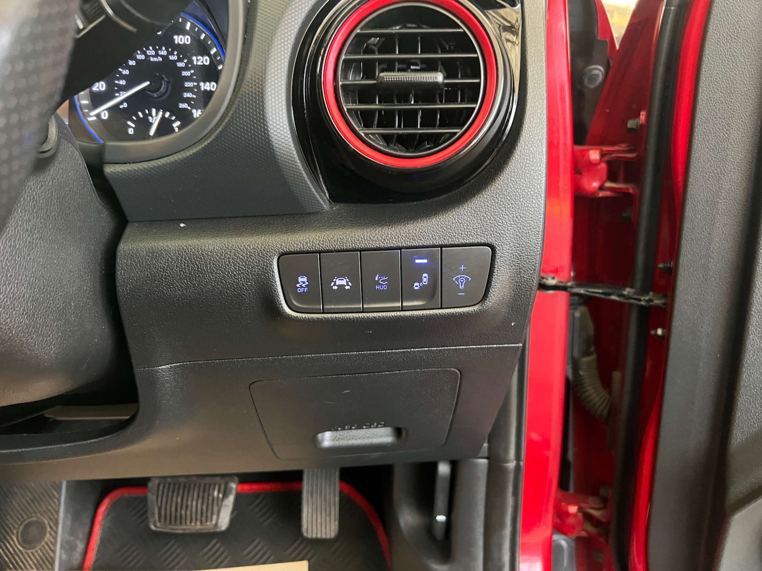 Used Hyundai KONA 2018 for sale - 76601892: Photo 16