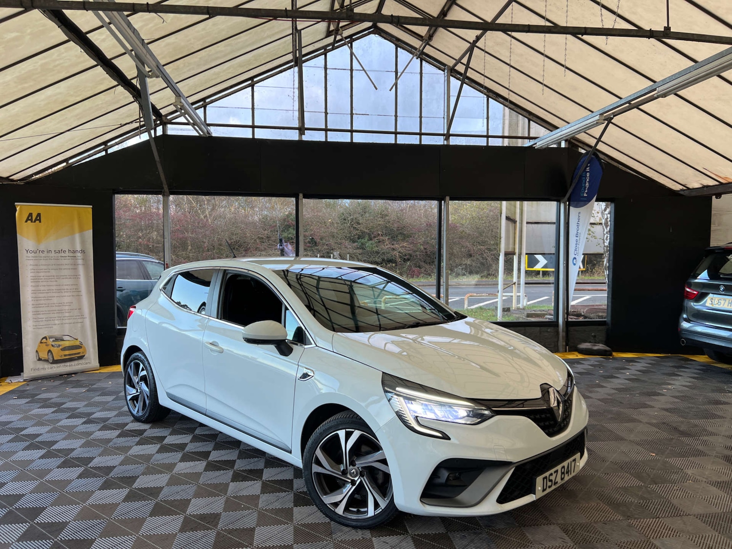 Used Renault Clio 2020 for sale - 76687503: Photo 1