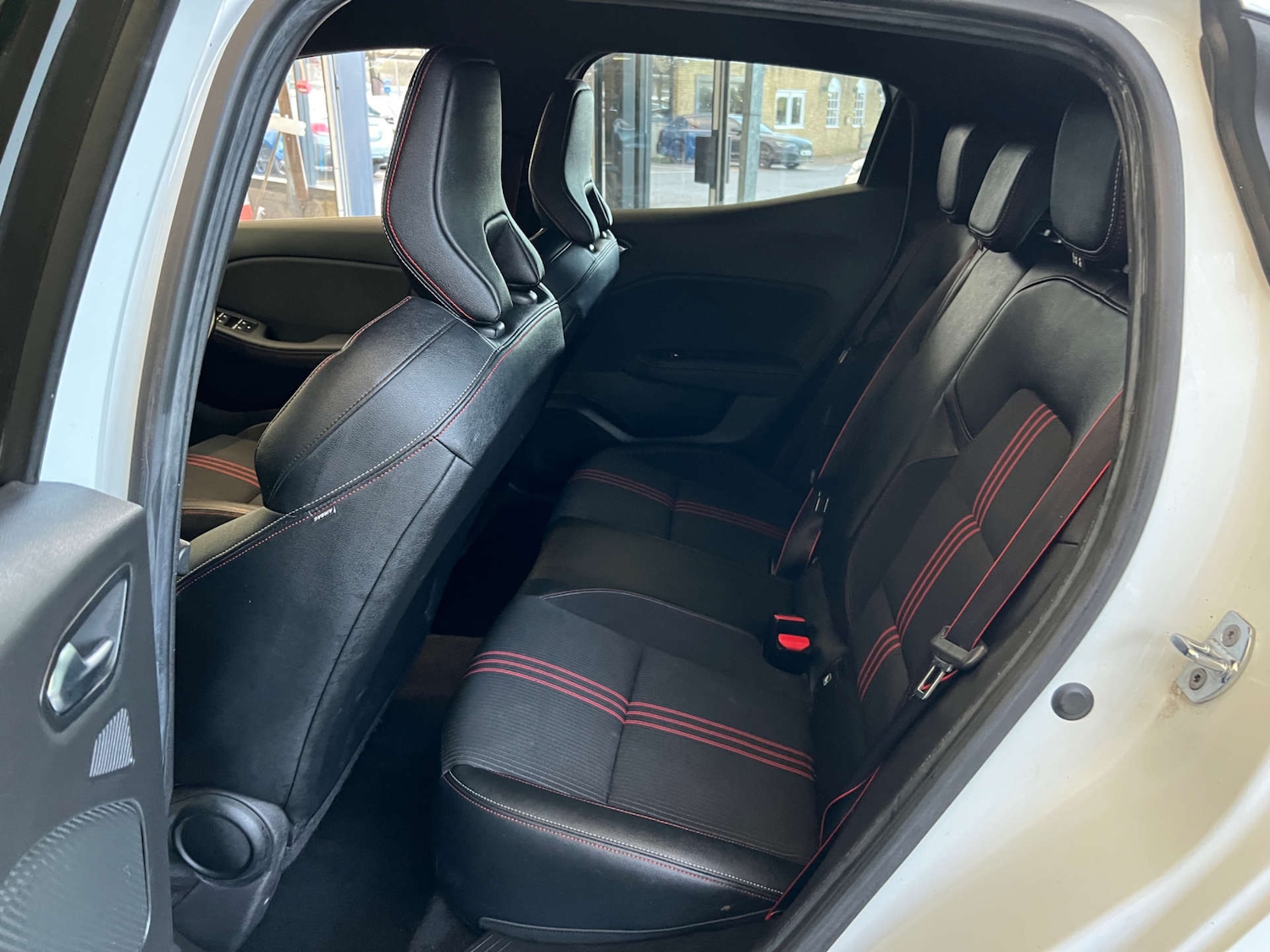 Used Renault Clio 2020 for sale - 76687503: Photo 19