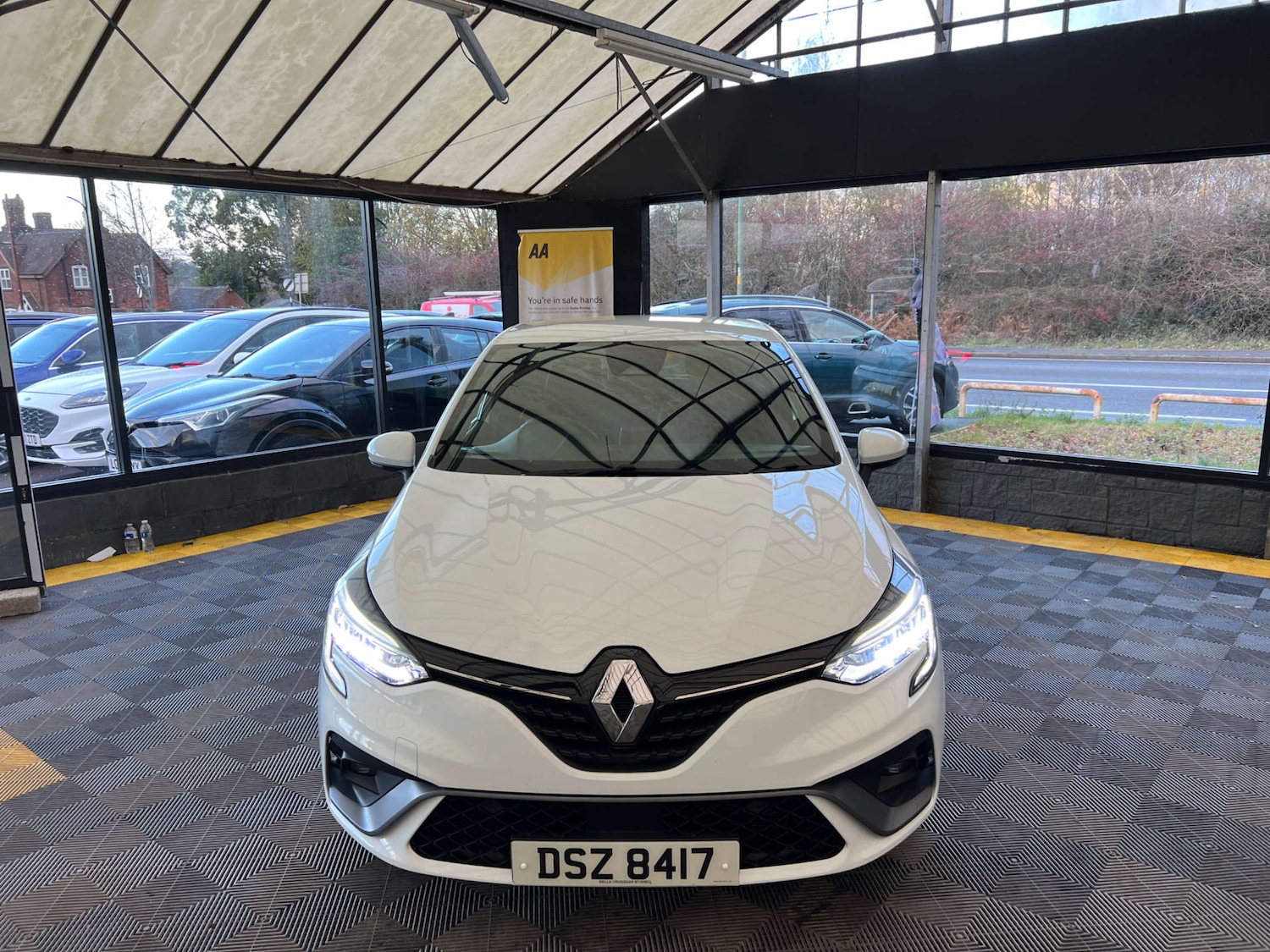 Used Renault Clio 2020 for sale - 76687503: Photo 3