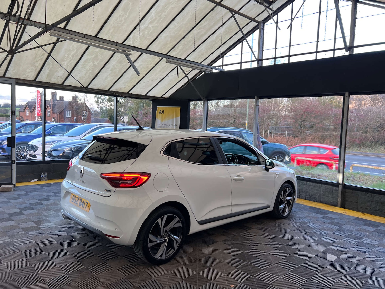 Used Renault Clio 2020 for sale - 76687503: Photo 8