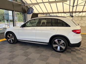 Used Mercedes-Benz GLC 2019 for sale - 79437394: Photo