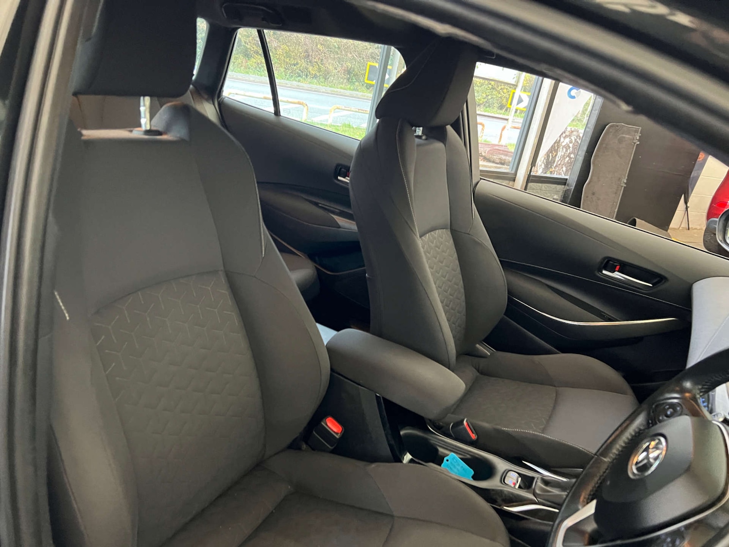 Used Toyota Corolla 2021 for sale - 76339950: Photo 11