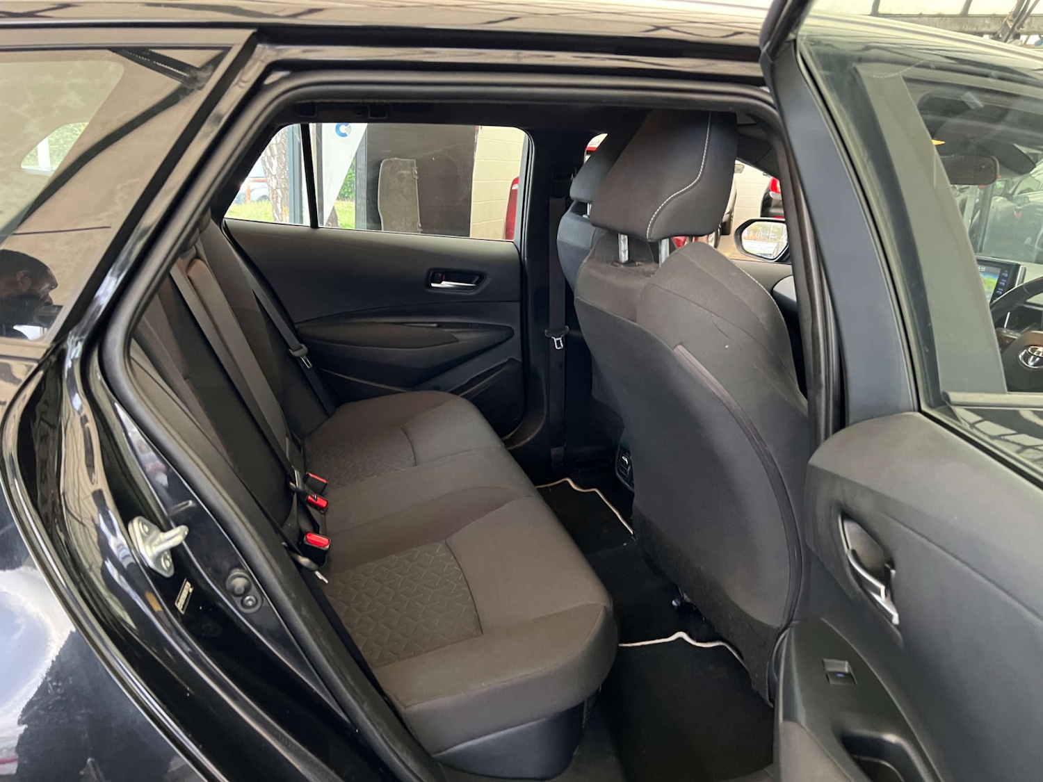 Used Toyota Corolla 2021 for sale - 76339950: Photo 28