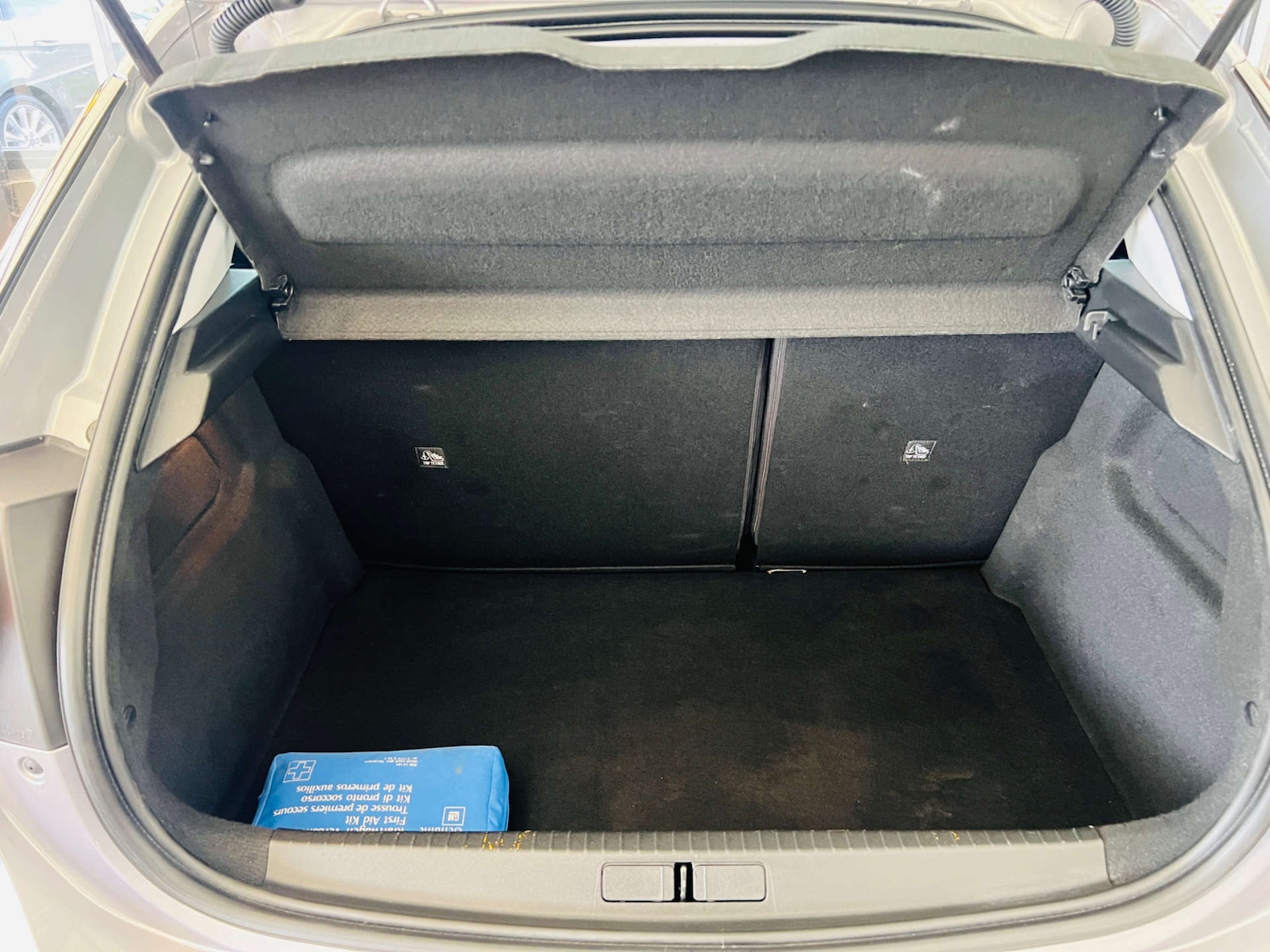 Vehicle 29