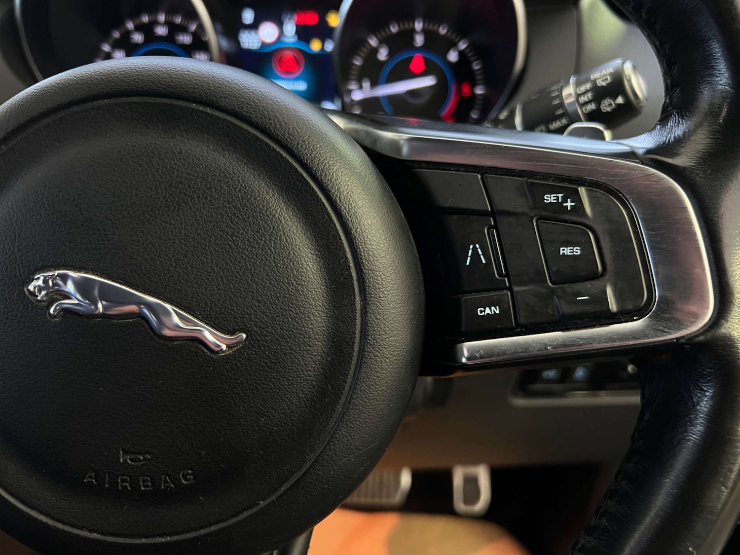 Used Jaguar F-Pace 2018 for sale - 77431836: Photo 13