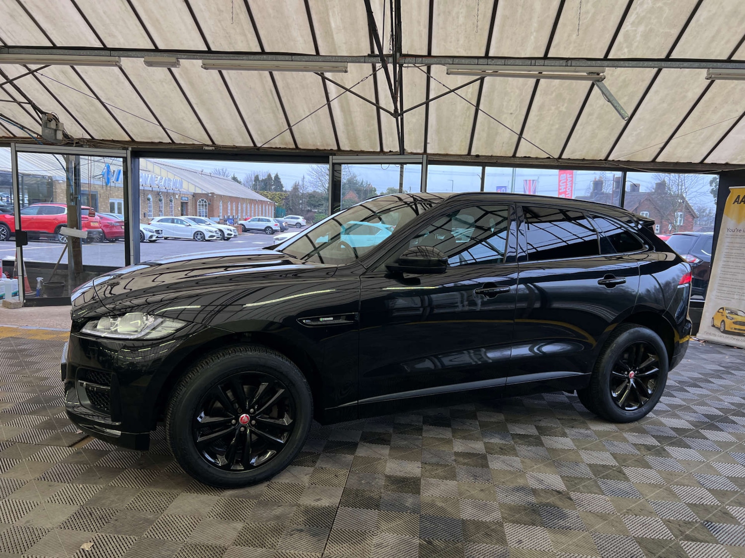 Used Jaguar F-Pace 2018 for sale - 77431836: Photo 5