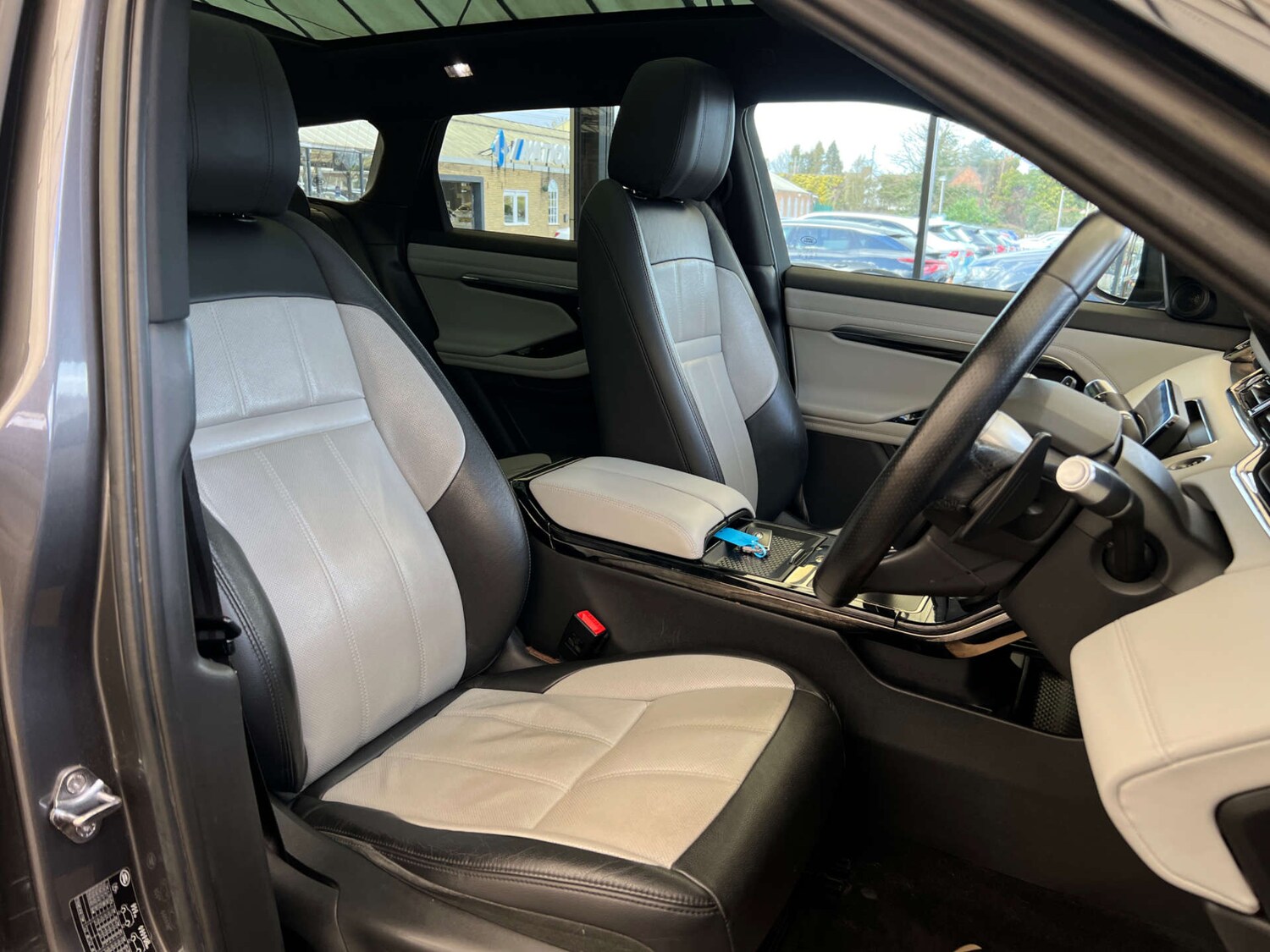Used Land Rover Range Rover Evoque 2019 for sale - 78111263: Photo 11