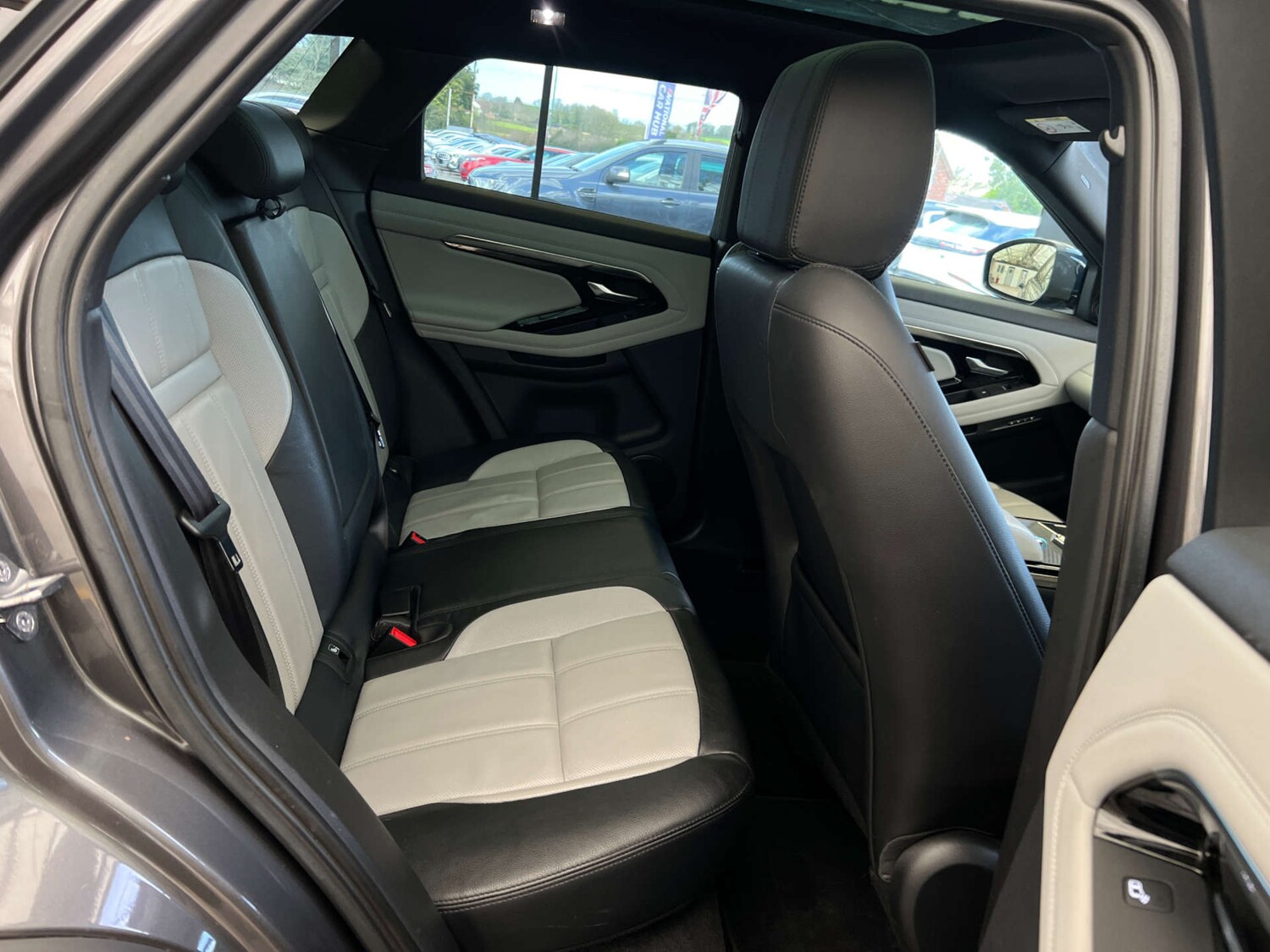 Used Land Rover Range Rover Evoque 2019 for sale - 78111263: Photo 27